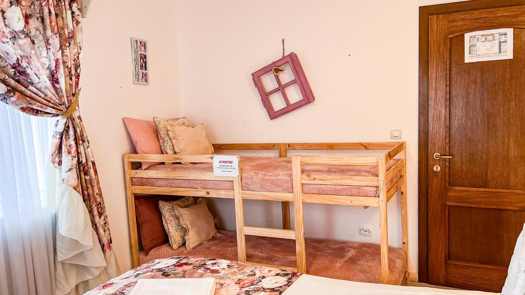 Casa Georgea Villa Săcele Eksteriør billede